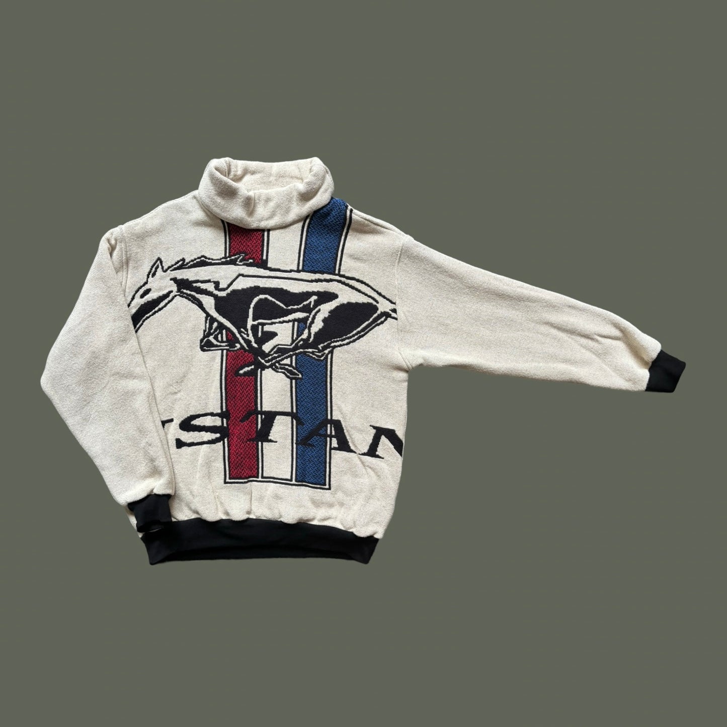 Mustang Tapestry Sweatshirt SIZE L